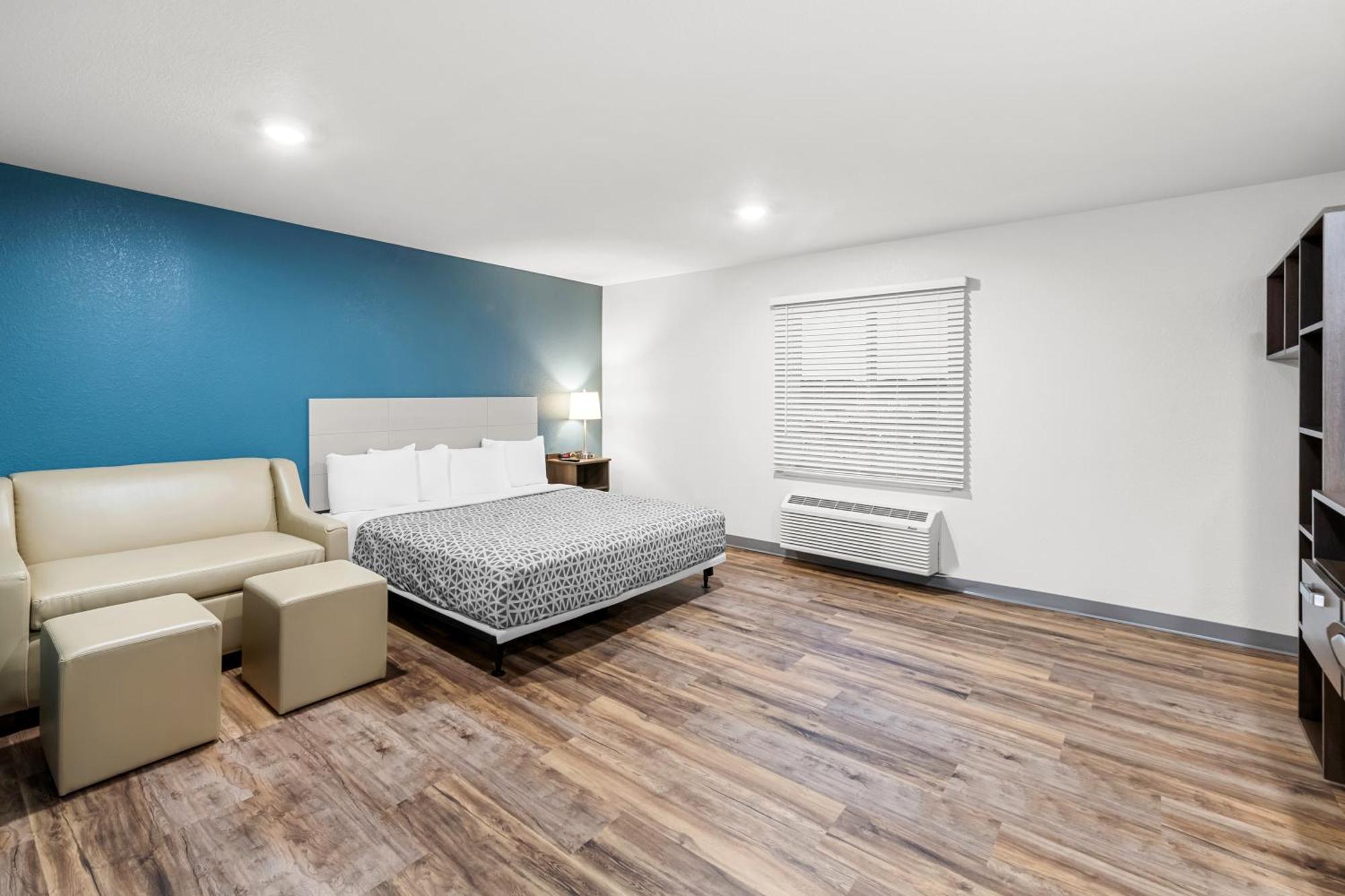 Woodspring Suites Kansas City Airport エクステリア 写真