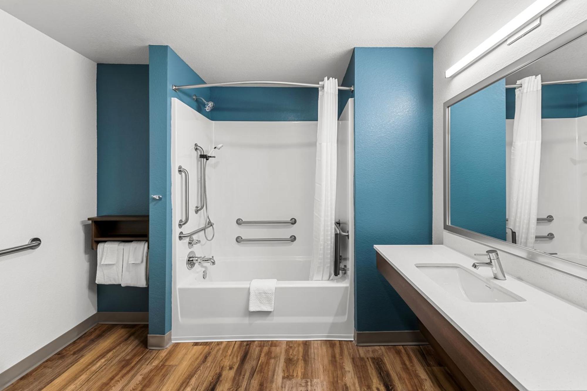 Woodspring Suites Kansas City Airport エクステリア 写真